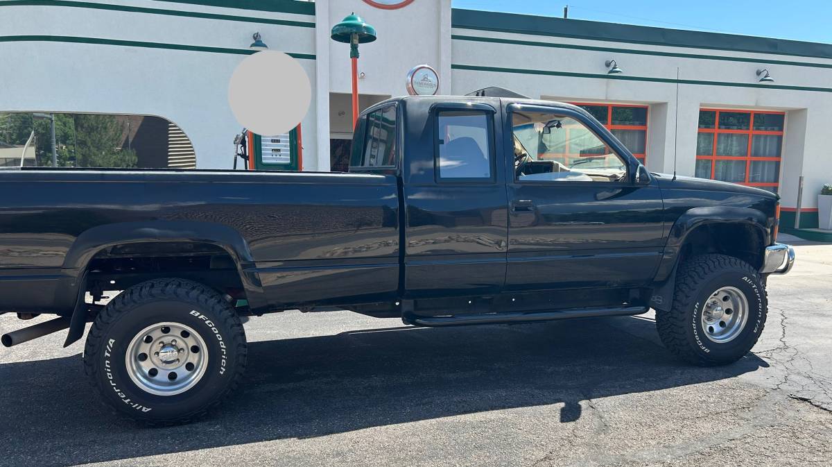 Chevy-k1500-1988-black-1