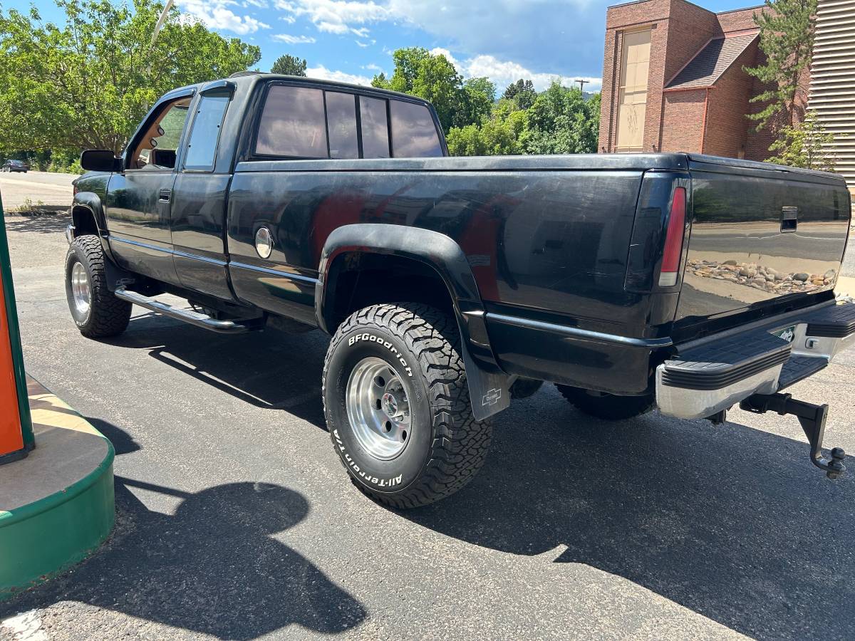 Chevy-k1500-1988-black-10