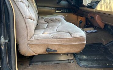 Chevy-k1500-1988-black-6