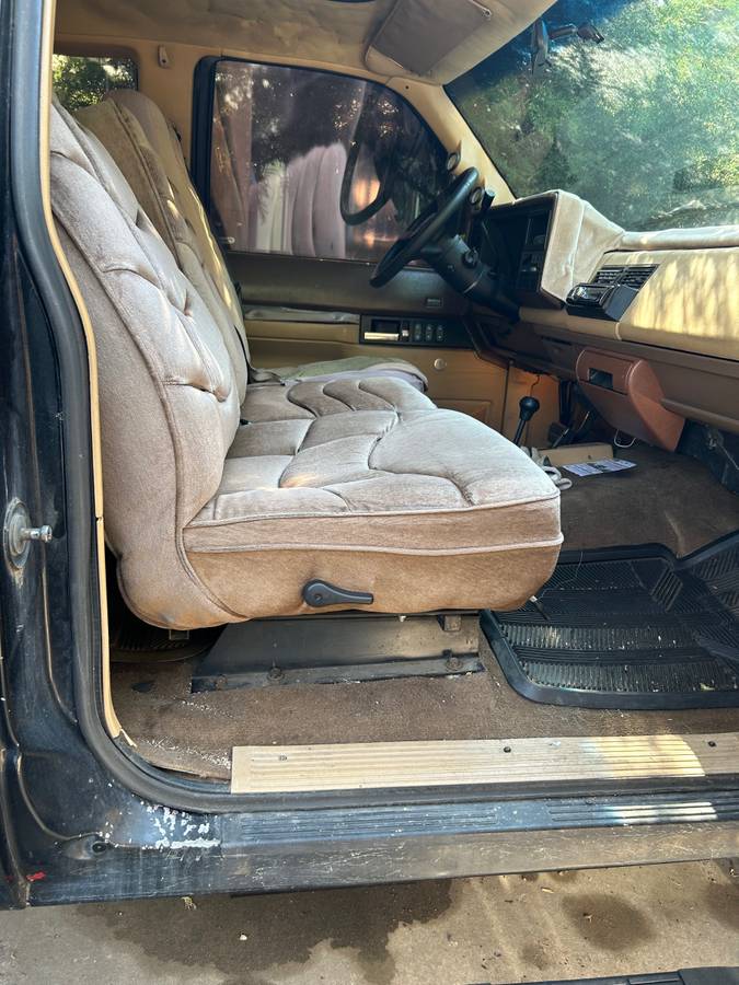 Chevy-k1500-1988-black-6