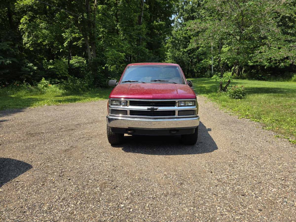 Chevy-k2500-1988-red-1