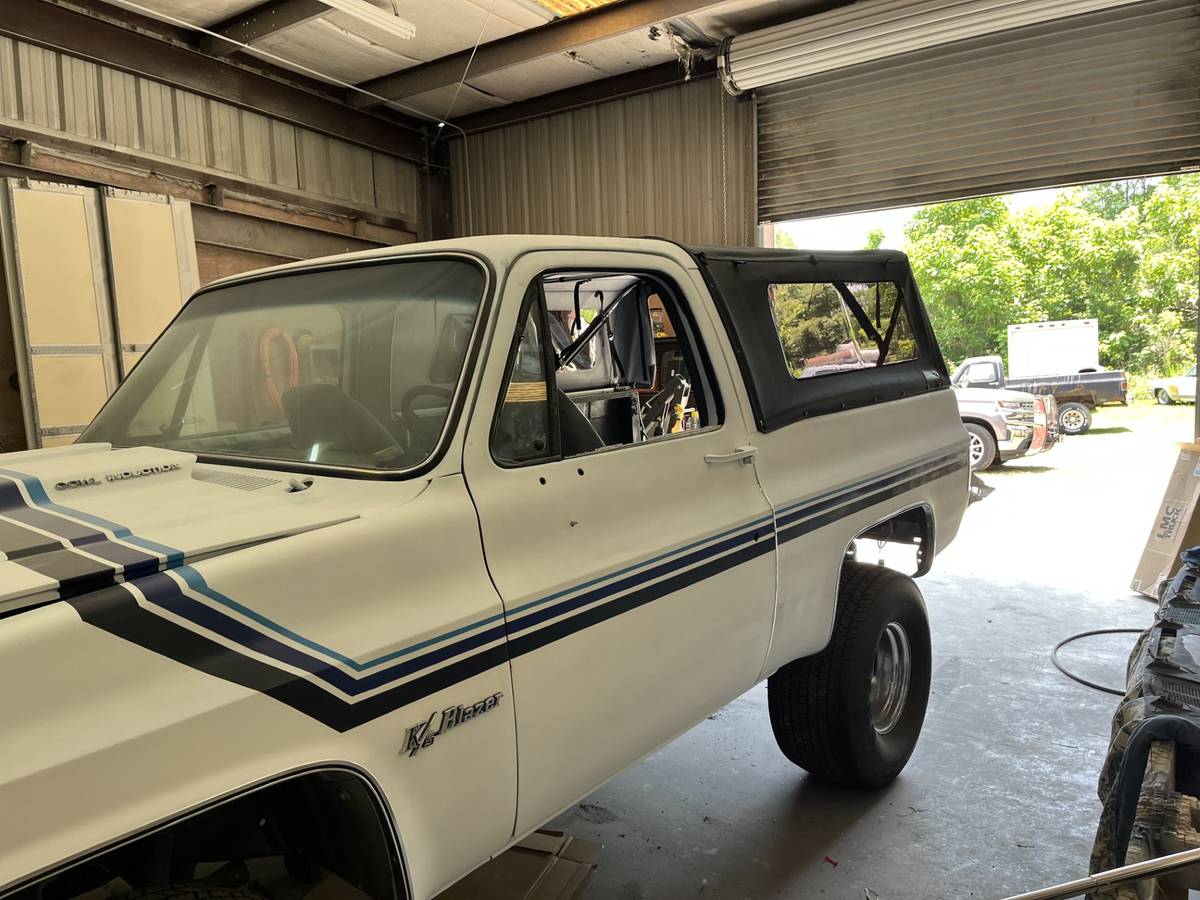 Chevy-k5-blazer-1987-white