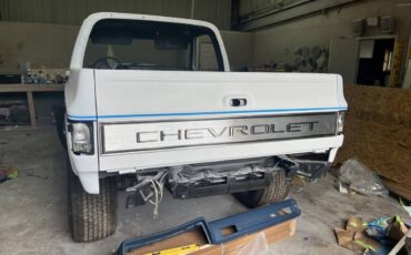 Chevy-k5-blazer-1987-white-3