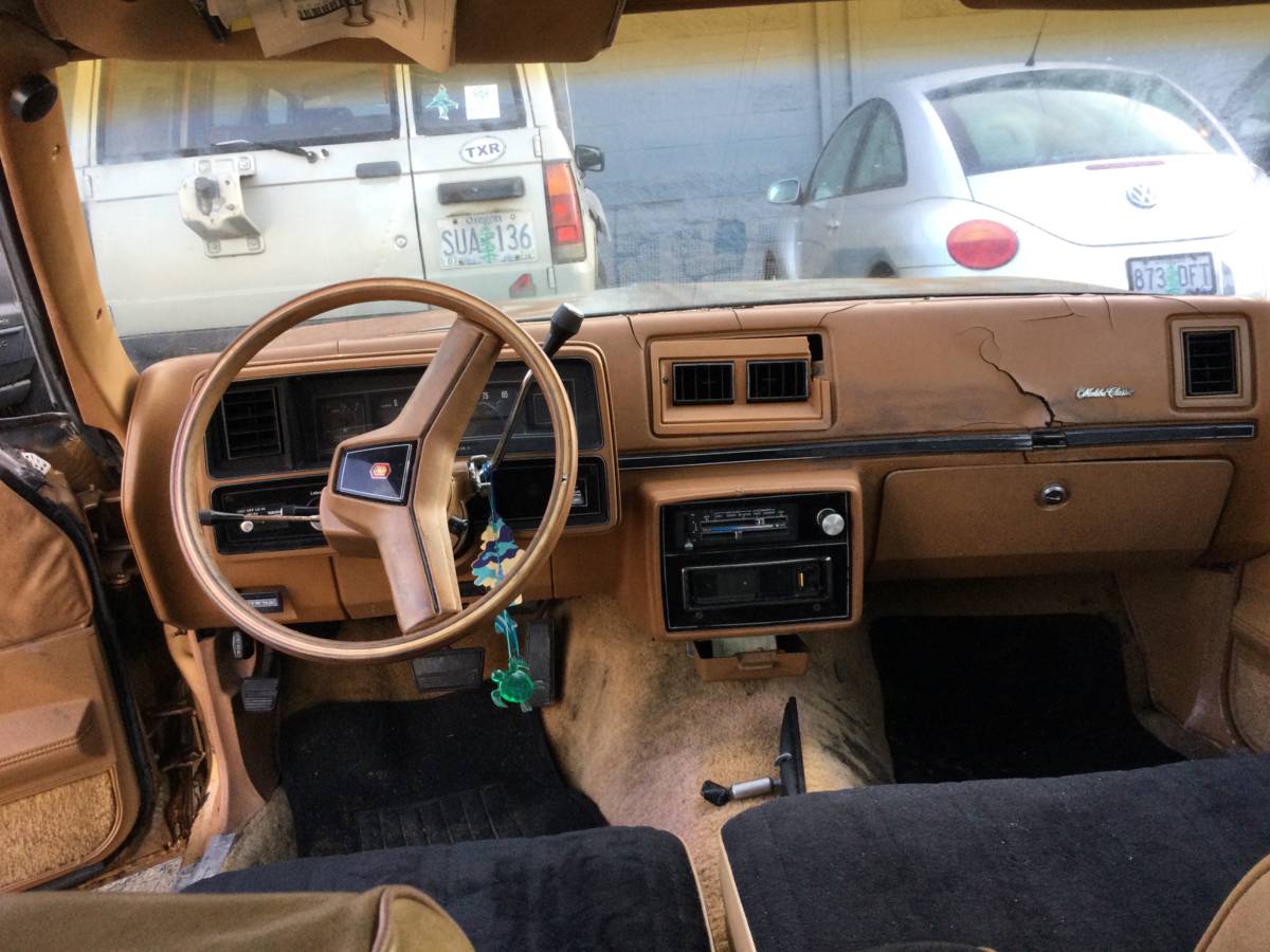 Chevy-malibu-1980-brown-15