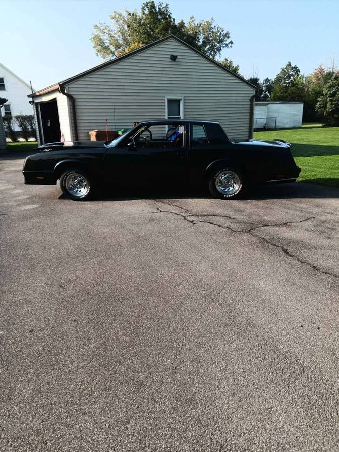 Chevy-monte-carlo-ss-1985-black-3