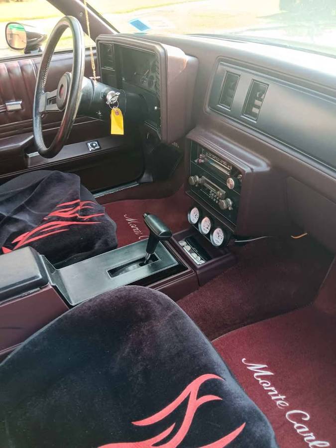 Chevy-monte-carlo-ss-1985-black-9