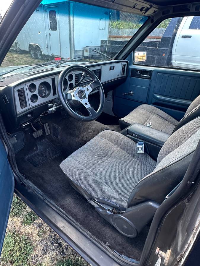 Chevy-s10-blazer-1984-5