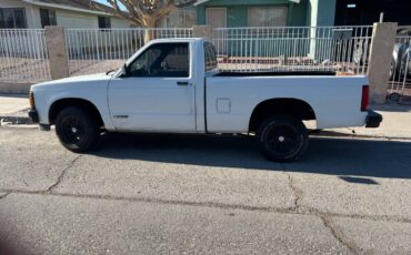 Chevy-s10-pickup-1991-white-1