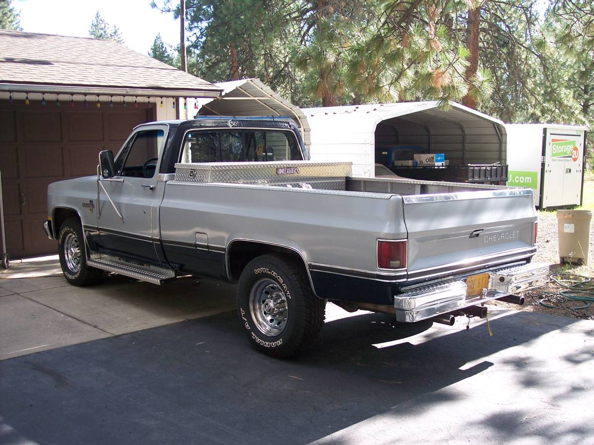 Chevy-scottsdale-1983-3