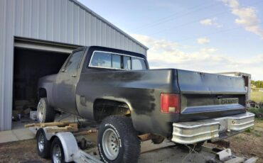 Chevy-scottsdale-1986-black-1