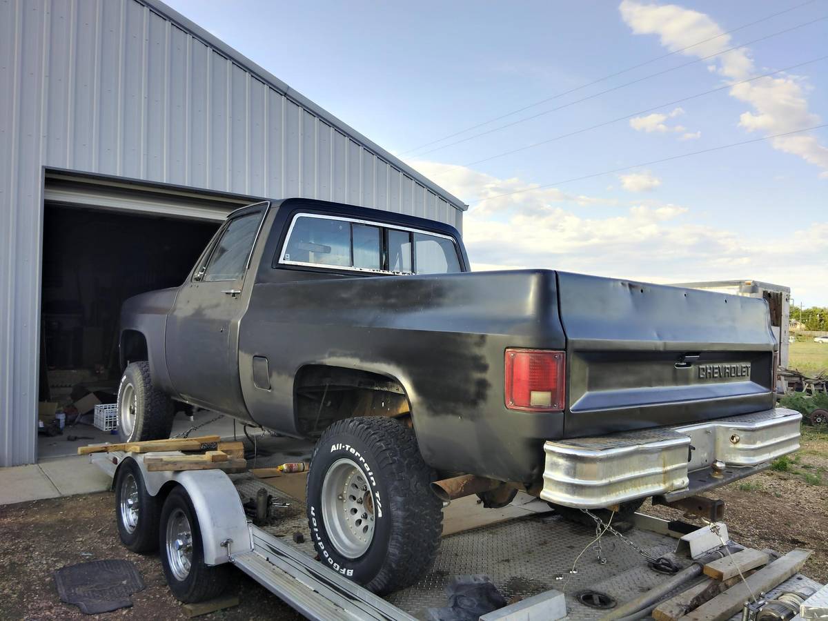 Chevy-scottsdale-1986-black-1