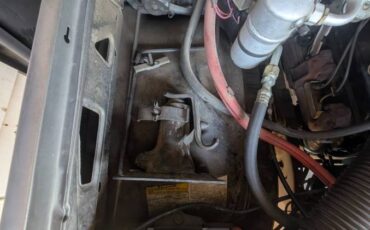 Chevy-silverado-1500-1979-silver-16