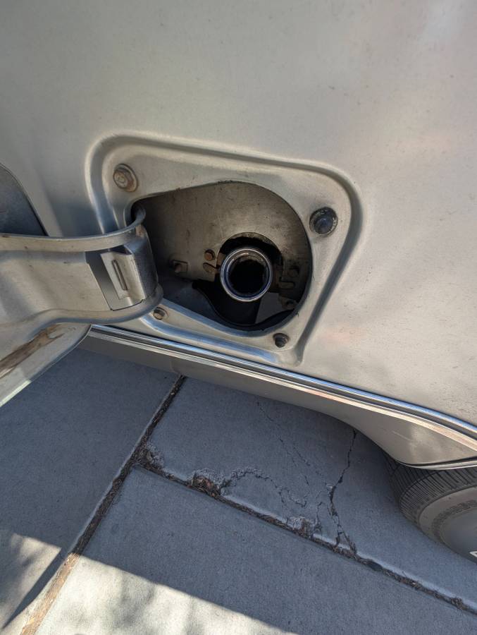 Chevy-silverado-1500-1979-silver-21