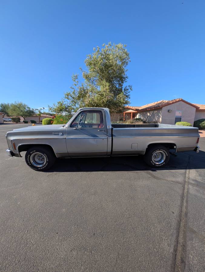 Chevy-silverado-1500-1979-silver-7