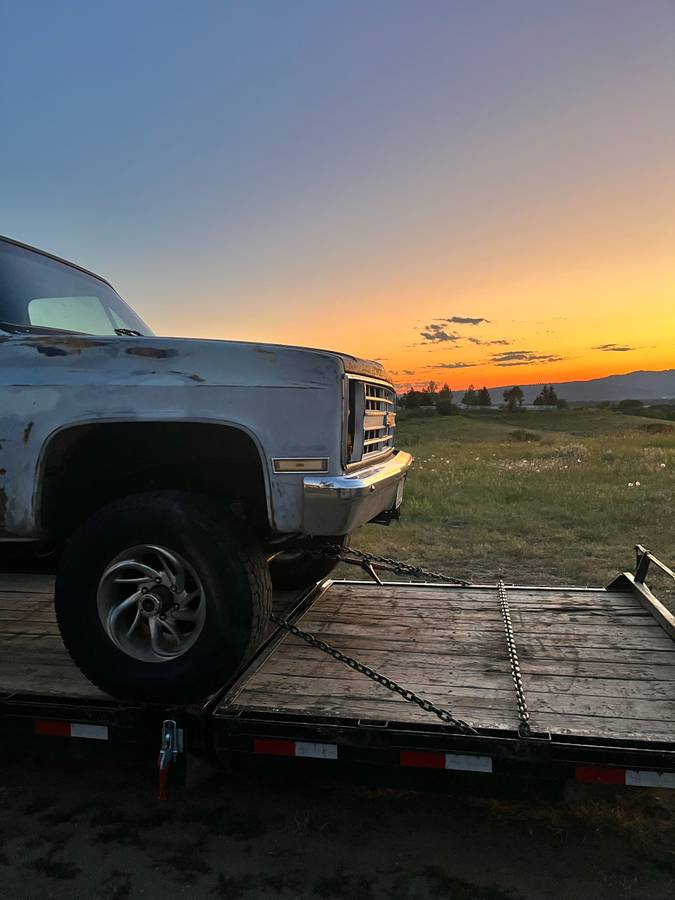 Chevy-silverado-1500-1985-custom-4