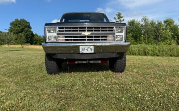 Chevy-silverado-1985-black-1