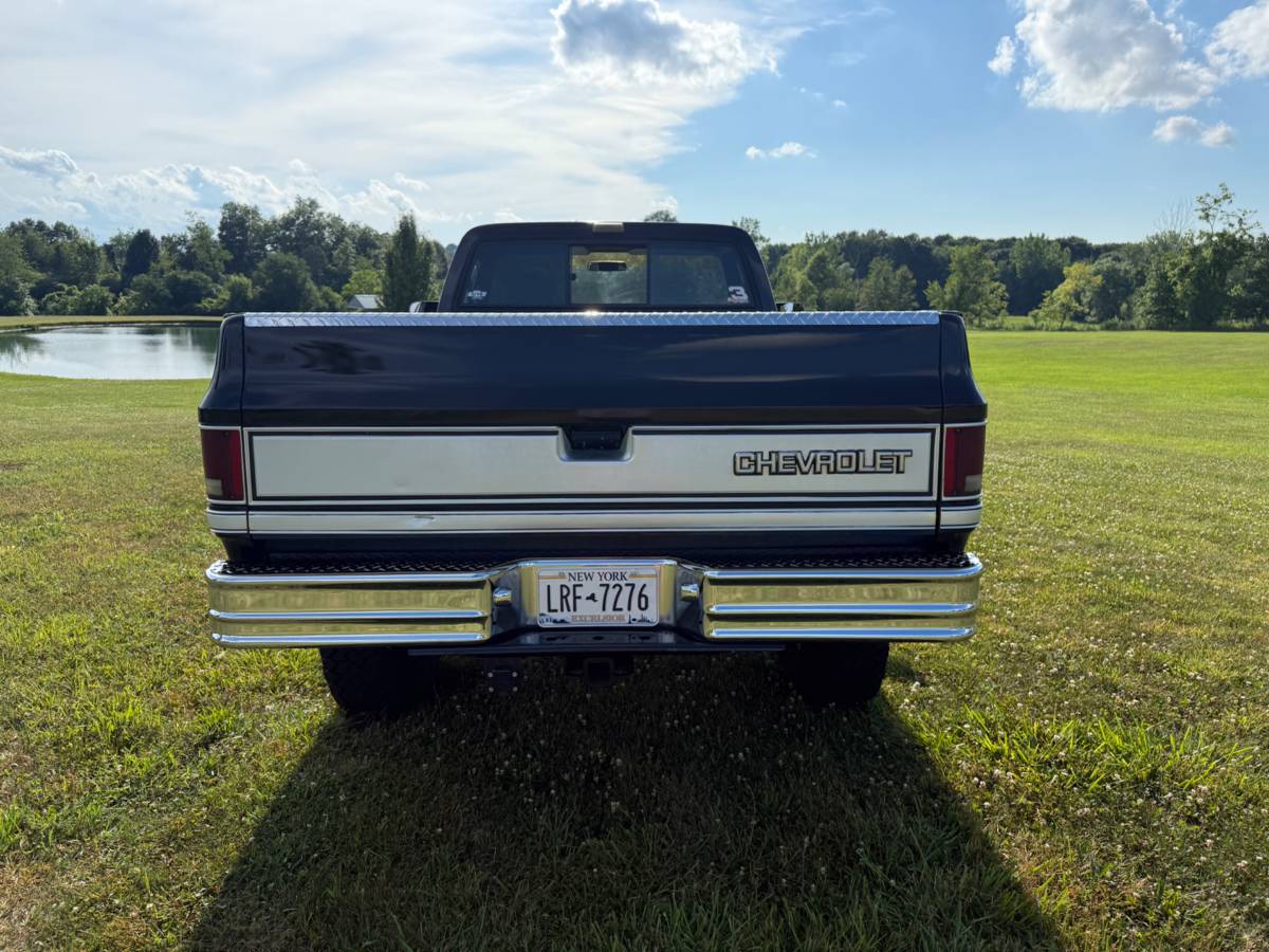 Chevy-silverado-1985-black-6