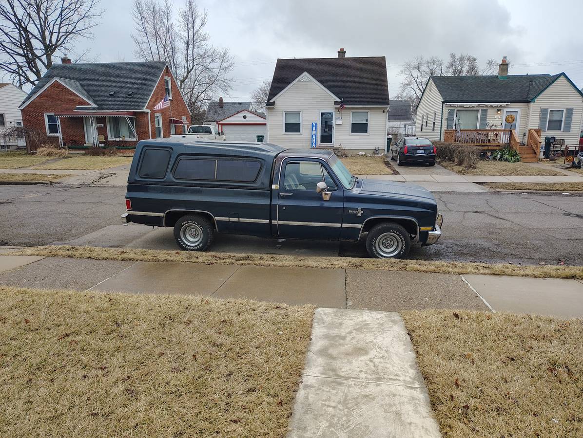Chevy-silverado-1986-blue-2