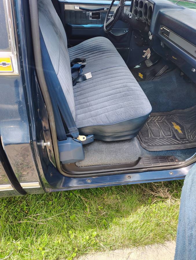 Chevy-silverado-1986-blue-4