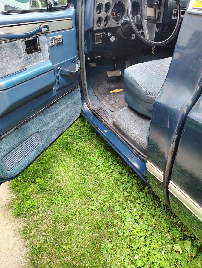 Chevy-silverado-1986-blue-5