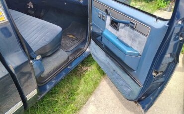 Chevy-silverado-1986-blue-8