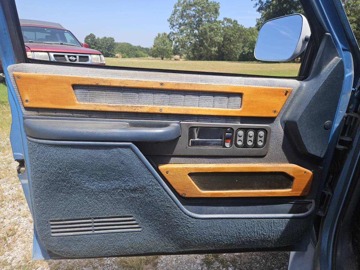 Chevy-silverado-1993-grey-6