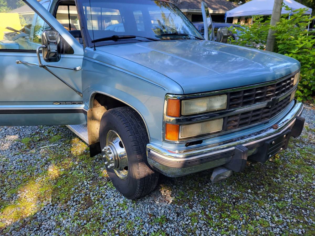 Chevy-silverado-diesel-1990-blue-1