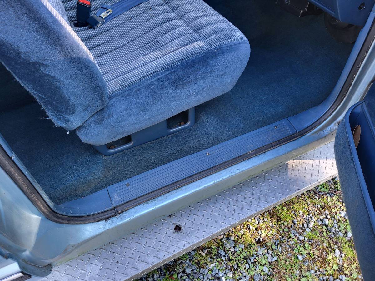 Chevy-silverado-diesel-1990-blue-2
