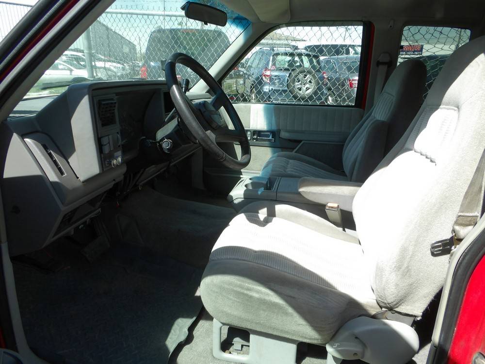 Chevy-silverado-extended-cab-1993-red-12