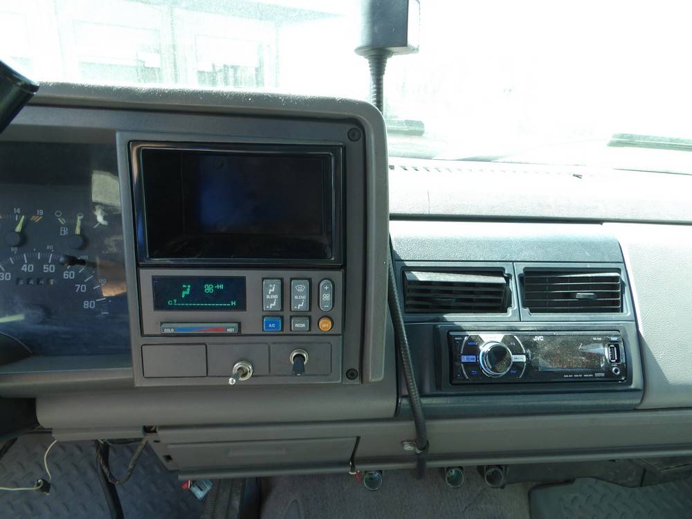 Chevy-silverado-extended-cab-1993-red-8