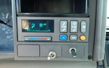 Chevy-silverado-extended-cab-1993-red-9