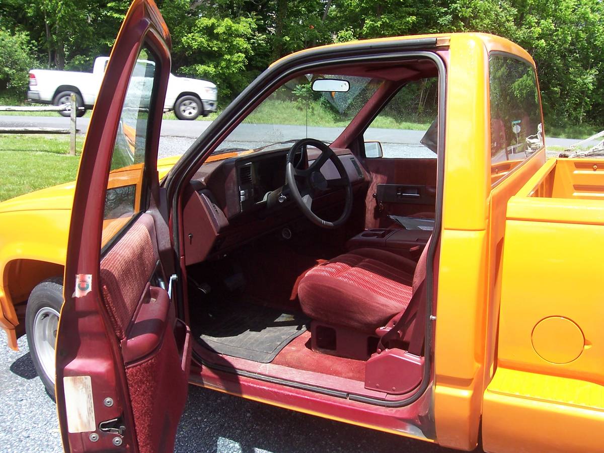 Chevy-step-side-1992-orange-6