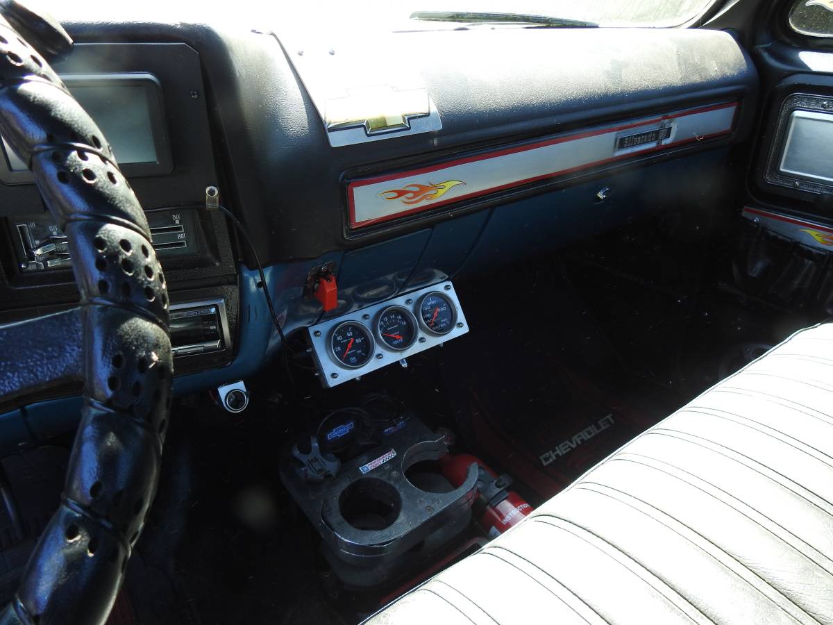 Chevy-stepside-c10-scottsdale-1979-black-11