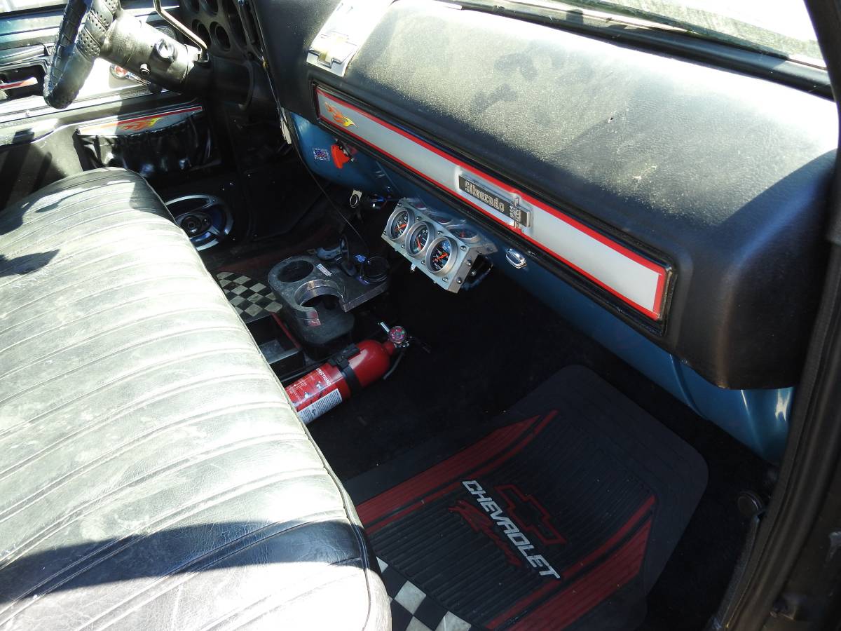 Chevy-stepside-c10-scottsdale-1979-black-15