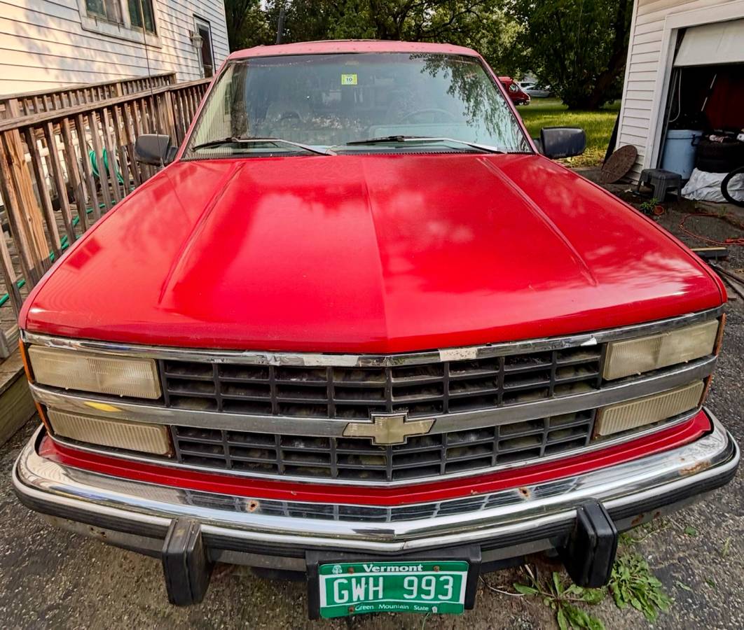 Chevy-suburban-1500-4x4-1993-red-10