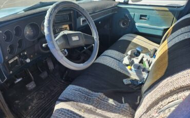 Chevy-suburban-1983-blue-3