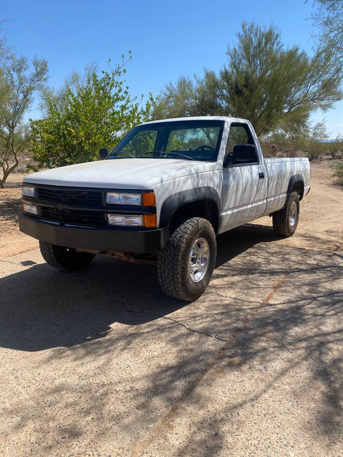 Chevy-truck-1989-white-1