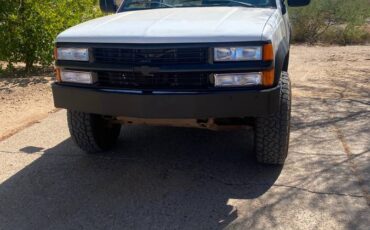 Chevy-truck-1989-white-2