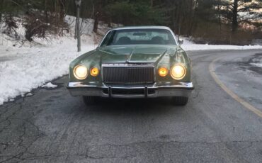 Chrysler-1976-green-3