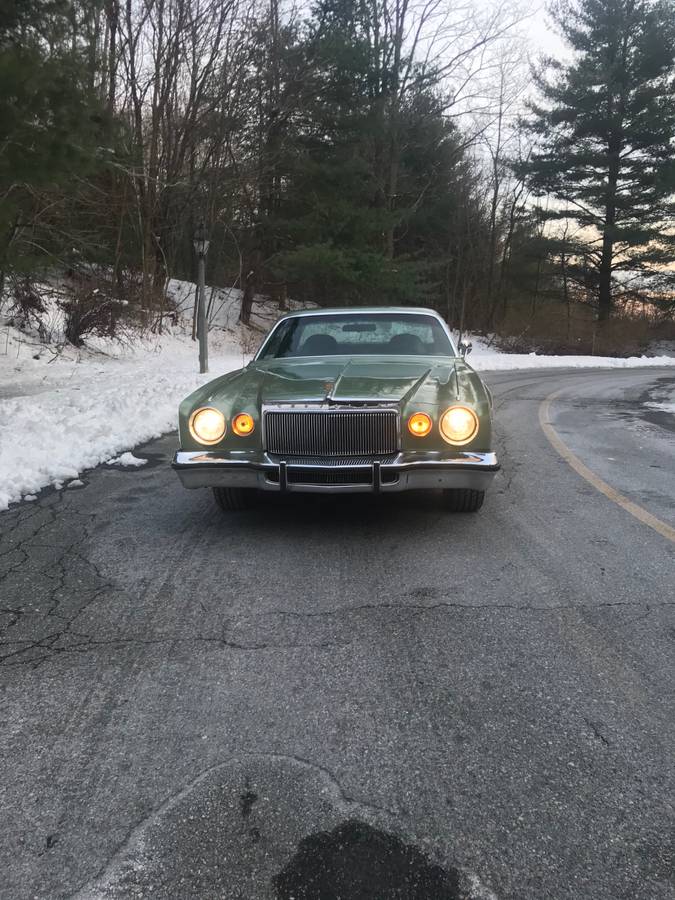 Chrysler-1976-green-3