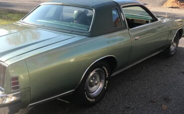 Chrysler-1976-green-9
