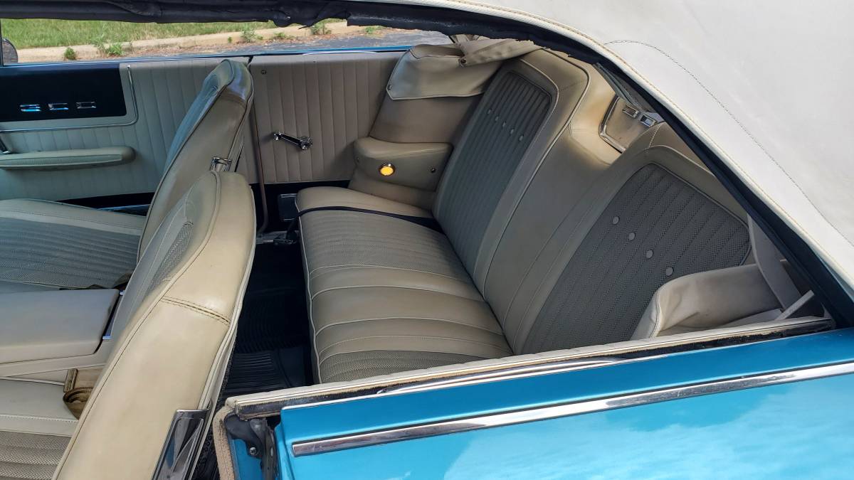 Chrysler-300-1963-blue-4