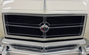 Chrysler-300-1979-Spinnaker-White-Canyon-Red-17