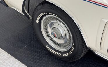 Chrysler-300-1979-Spinnaker-White-Canyon-Red-19
