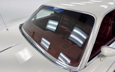 Chrysler-300-1979-Spinnaker-White-Canyon-Red-20
