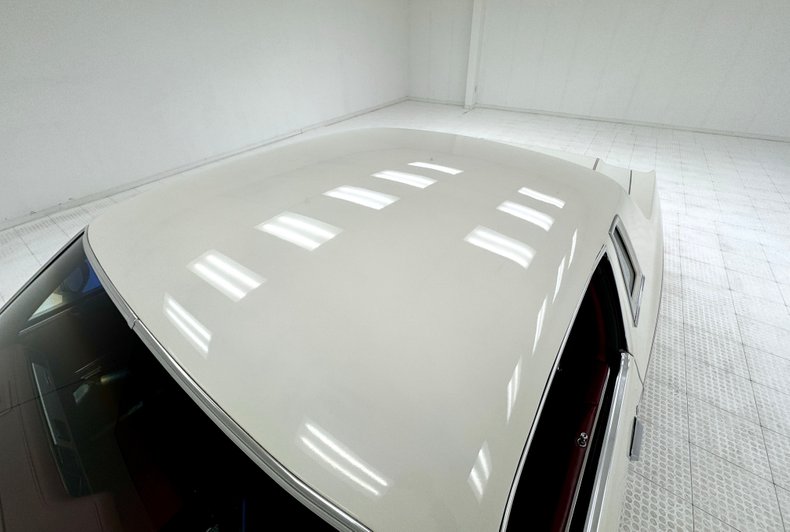 Chrysler-300-1979-Spinnaker-White-Canyon-Red-21