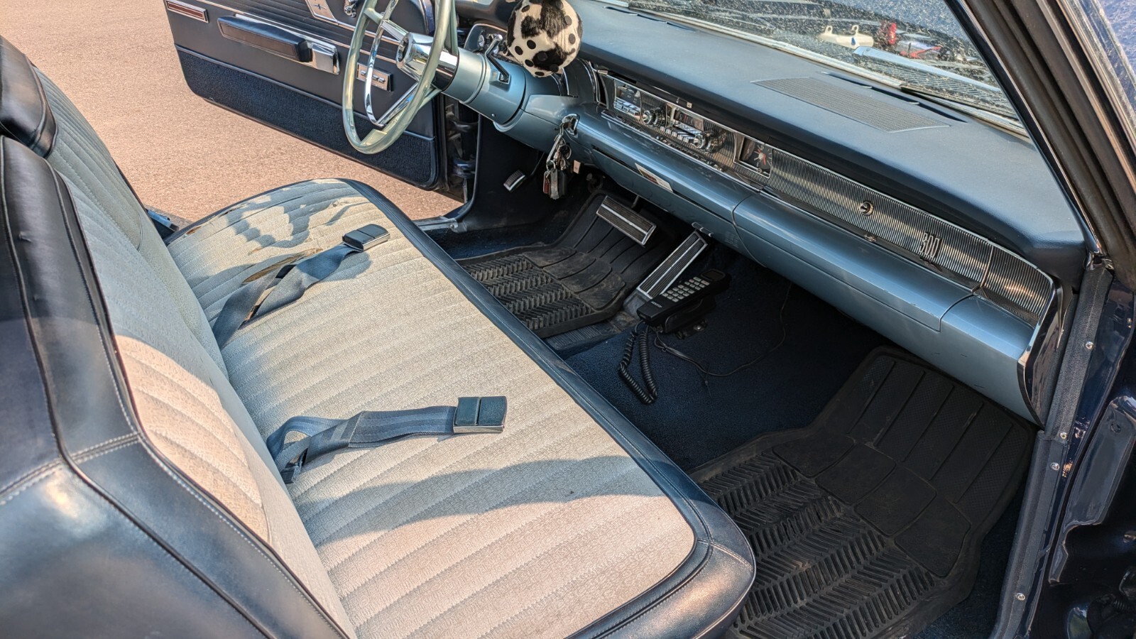 Chrysler-300-Series-1966-Coupe-18