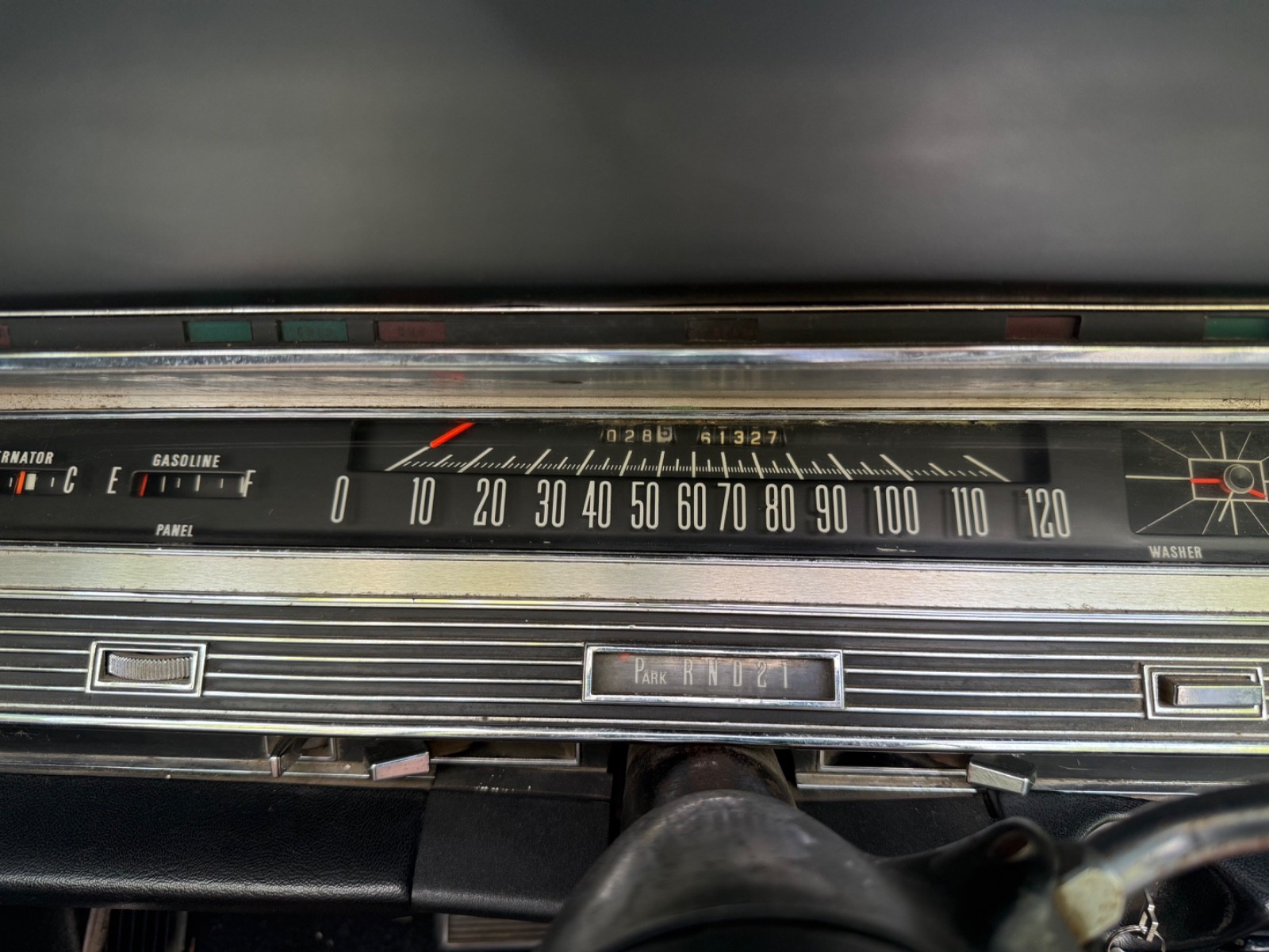 Chrysler-300-Series-1968-Convertible-24
