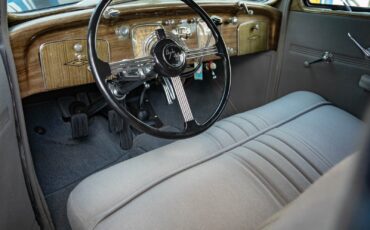 Chrysler-Airflow-Series-C-17-1937-2-Door-Coupe-30