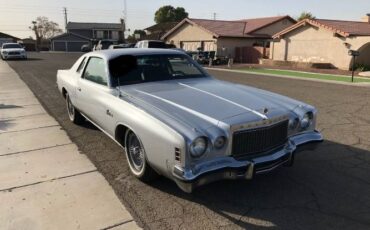 Chrysler-Cordoba-1975-Silver